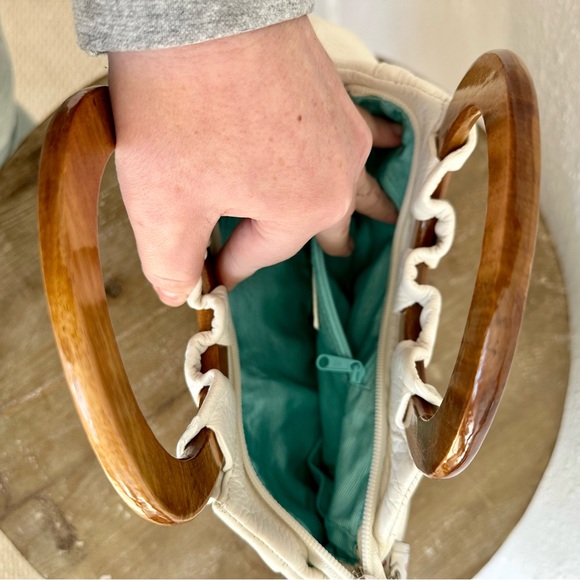 BaBee D Leather Whimsical Mushroom Embroidered Hand Bag Hobo with Wood Handles - Picture 9 of 16